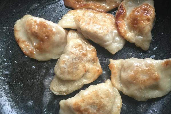 煎饺的做法图解5