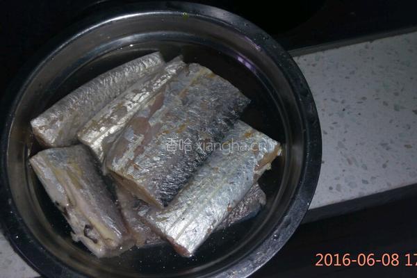 红焖刀鱼刀鱼的做法图解1