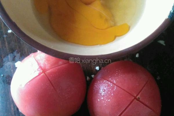 青椒番茄炒鸡蛋的做法图解1