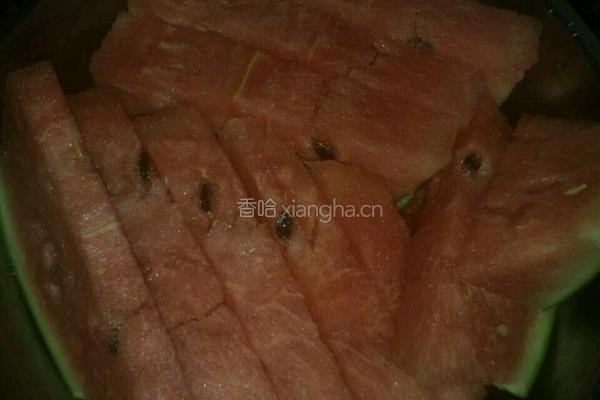 自制水果果汁冰棍的做法图解1