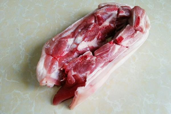 蒜泥卤肉的做法图解1
