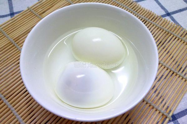 银耳鸡蛋糖水的做法图解4