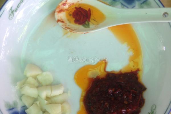 简易红烧茄子的做法图解1