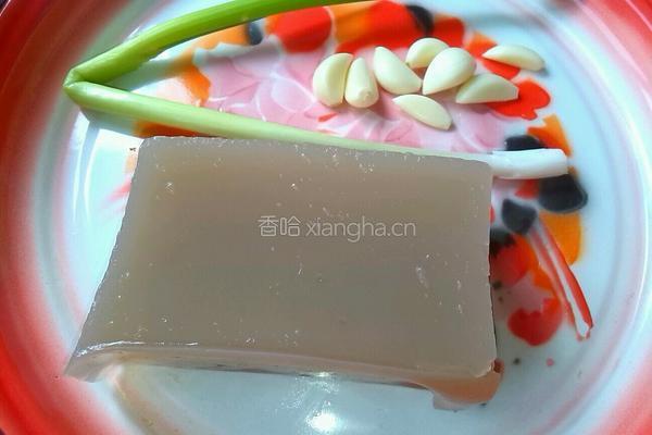 酸辣凉粉的做法图解1