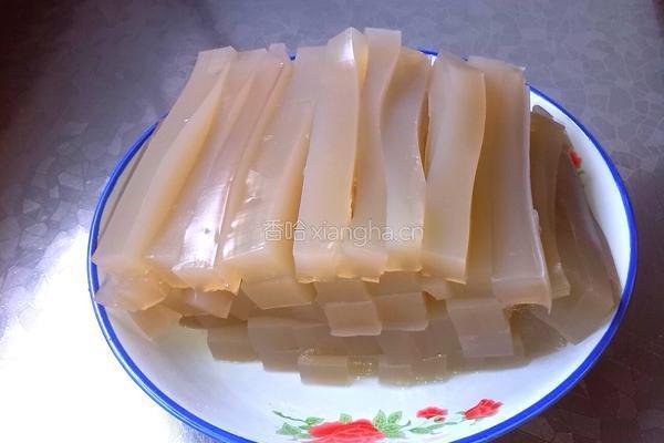 酸辣凉粉的做法图解2
