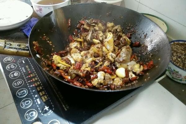 糍粑辣子鸡的做法图解5