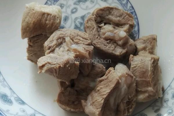 猪小排豆角焖面的做法图解1