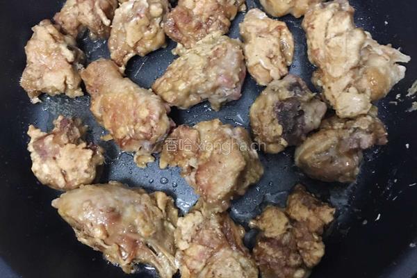 面包鸡煮粉条的做法图解3