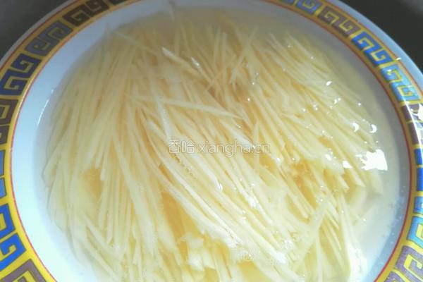 香炸土豆丝的做法图解3
