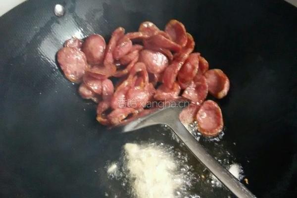 青椒炒腊香肠的做法图解5