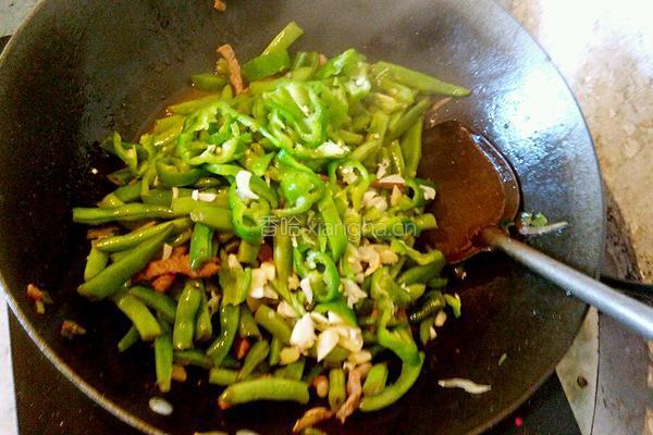 豆角炒肉的做法图解6