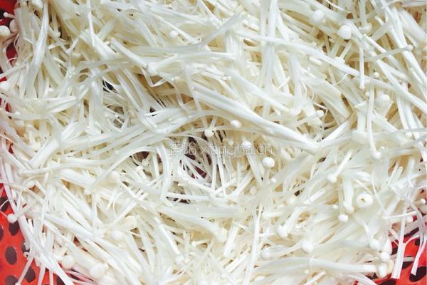 金针菇肉片的做法图解2