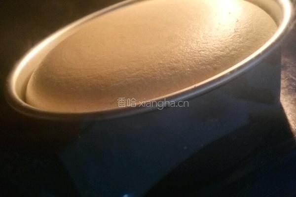 戚风蛋糕的做法图解6
