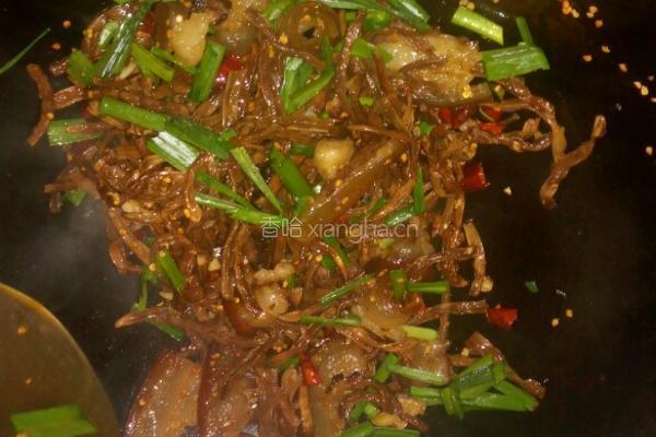 腊肉干豇豆的做法图解5
