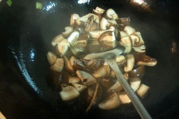 香菇炒肉片的做法图解3