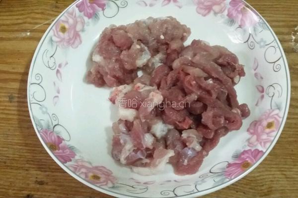 家常油豆腐炒肉的做法图解3