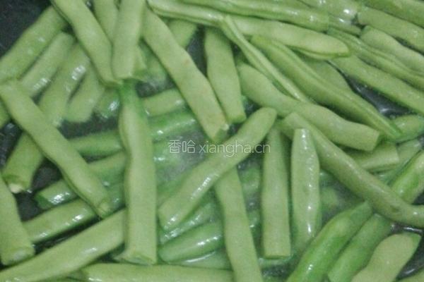 干煸四季豆的做法图解1