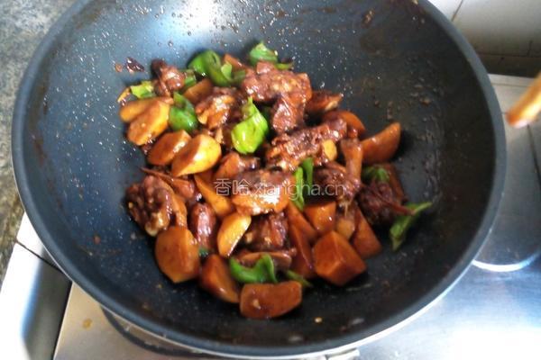啤酒鸭炖鸡腿菇的做法图解8