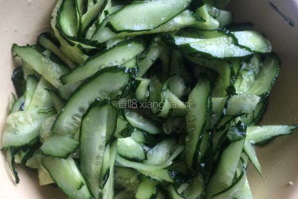凉拌黄瓜的做法图解3