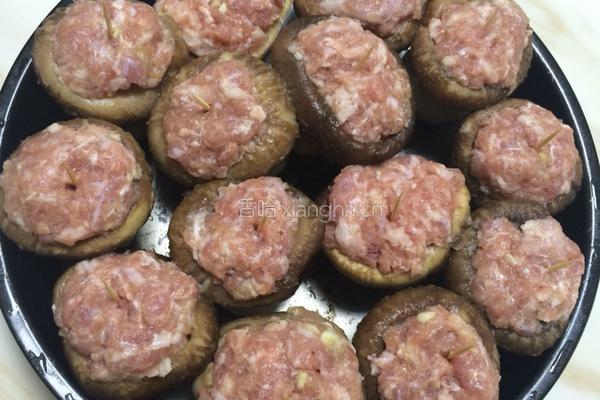 猪肉酿花菇。的做法图解8
