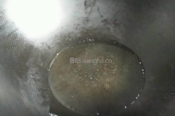 咸蛋黄溜丝瓜的做法图解4
