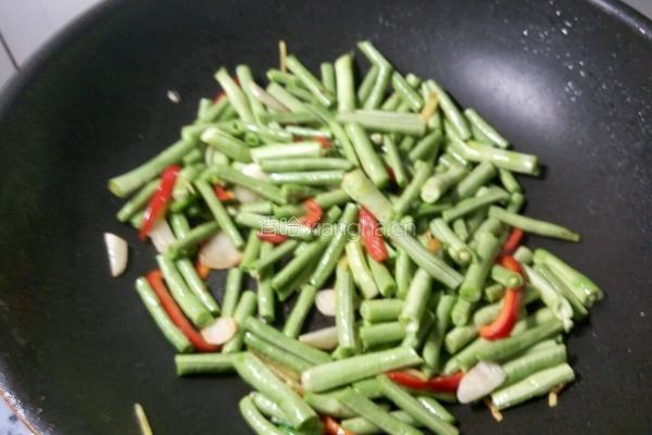 豆角炒鸡蛋的做法图解8
