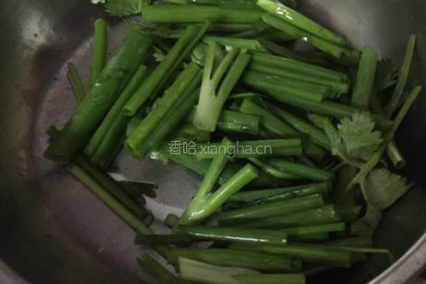姜葱炒蟹的做法图解3