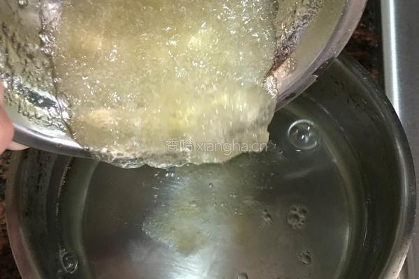 缤纷色彩的果冻的做法图解3