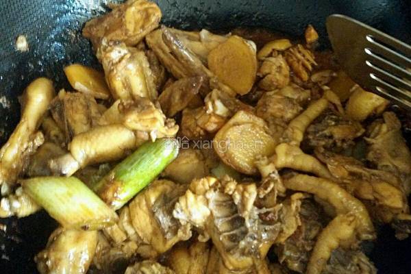 土豆炖鸡块的做法图解9