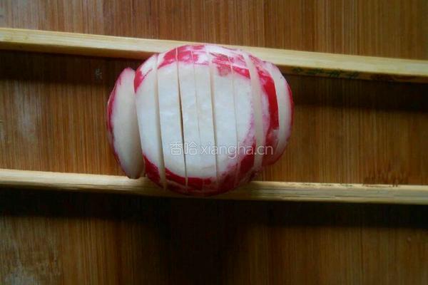 糖醋萝卜花的做法图解3