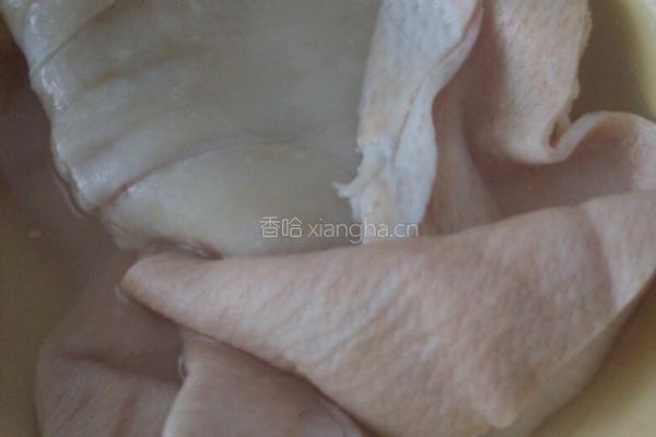 鲤鱼猪皮冻的做法图解2