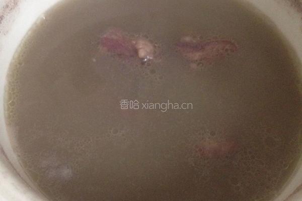 排骨红豆绿豆薏米汤的做法图解4