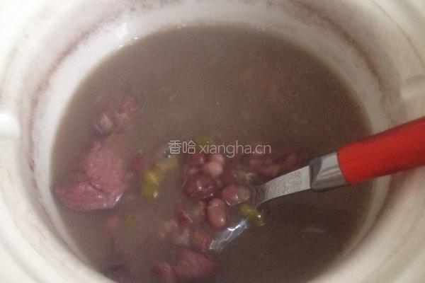排骨红豆绿豆薏米汤的做法图解5