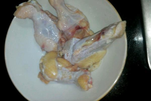 老干妈牛肉辣酱红烧鸡腿的做法图解1