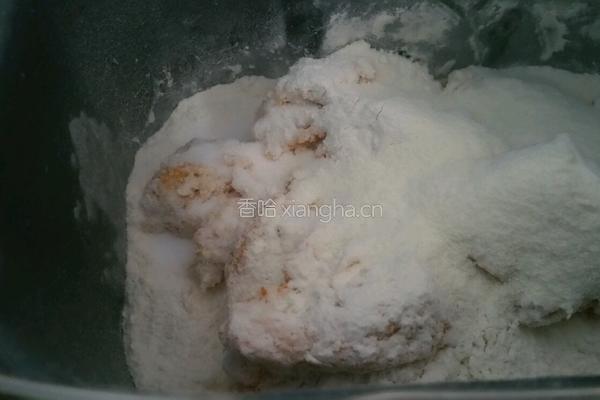 中种南瓜豆沙包的做法图解3
