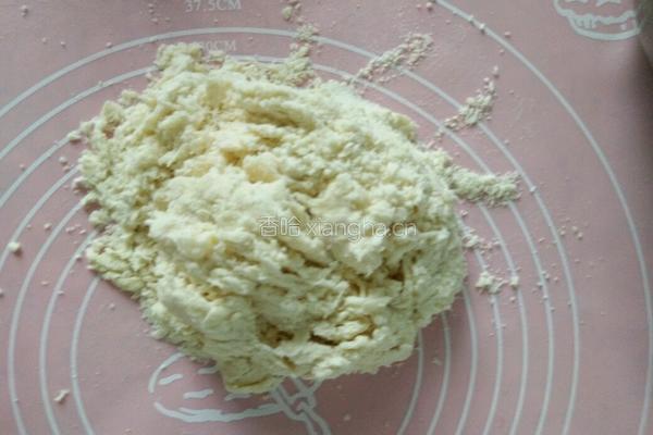 8寸披萨饼底的做法图解4