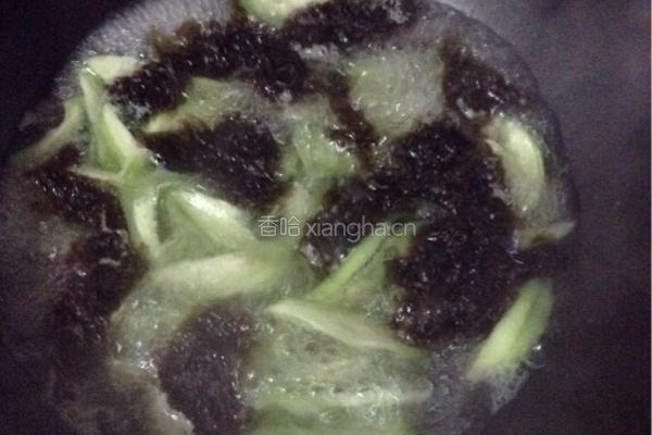 丝瓜紫菜蛋汤的做法图解4