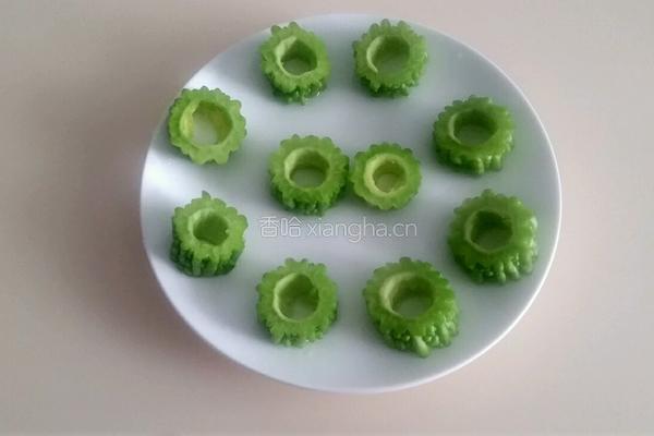苦瓜酿肉的做法图解1