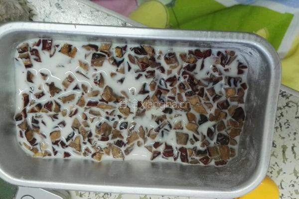 自制枣糕的做法图解1