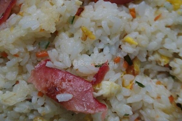 香肠炒饭的做法图解4
