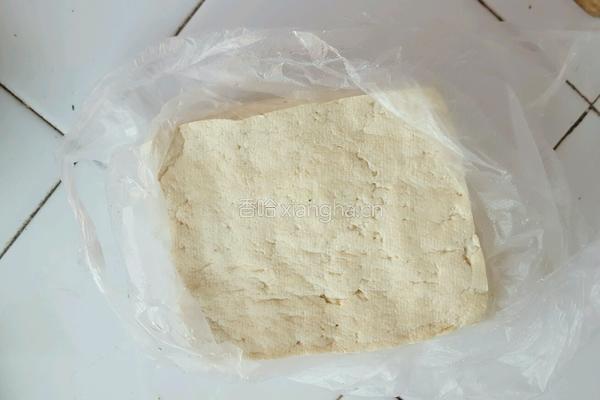 东北酱豆腐的做法图解1