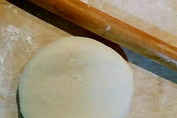 烫面蒸饺的做法图解1