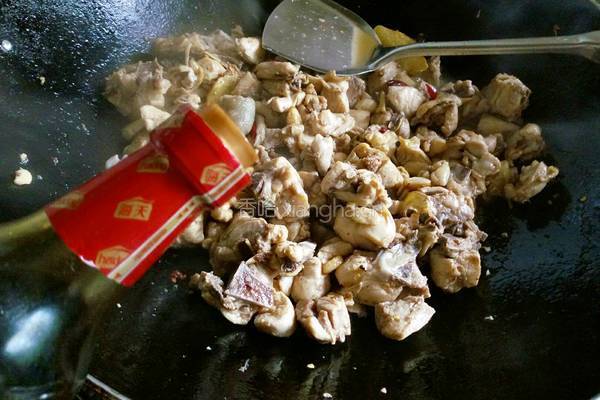 辣炒鸡腿肉的做法图解7