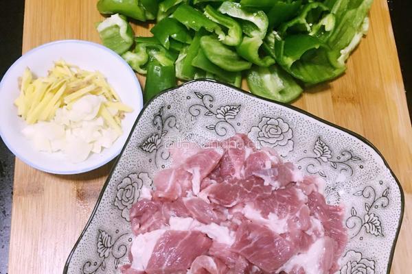 盐煎肉的做法图解2