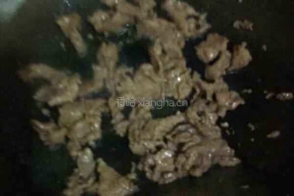 茭白炒胡萝卜的做法图解3