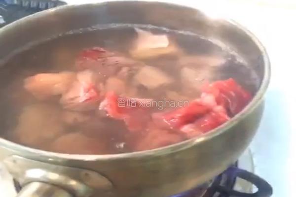 番茄牛腩的做法图解2