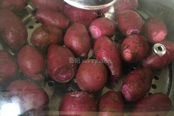蒸紫薯的做法图解2