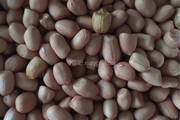 香酥花生米的做法图解1