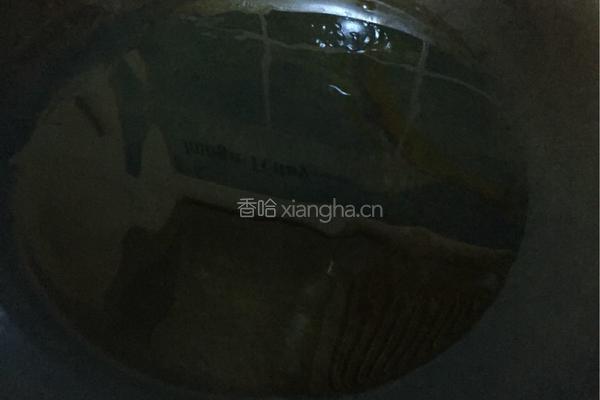香酥花生米的做法图解2
