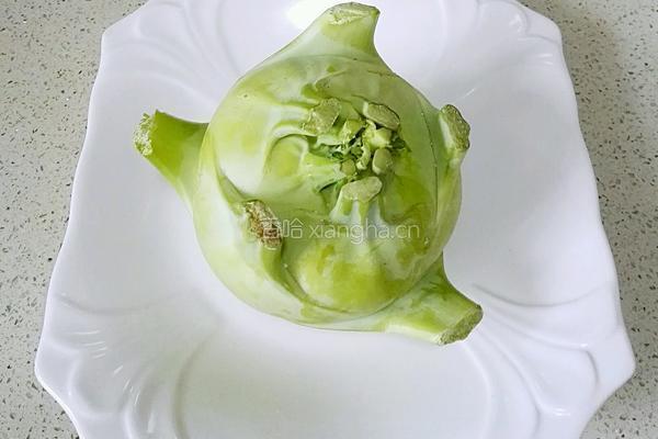 凉拌芥兰头丝的做法图解2